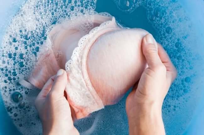 正しい手洗いの方法③：適温で洗う
