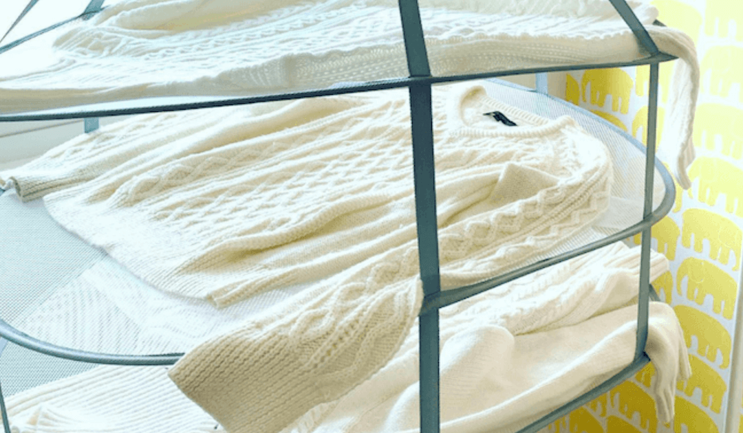 セーター・ニットの洗濯と干し方を紹介！伸びない方法とは？