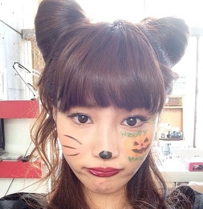ハロウィンのロングの髪型のアレンジ2019！猫耳が大人気！