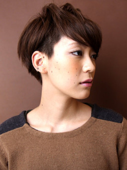 ツーブロックショートヘアー