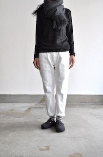 ブラックのストール