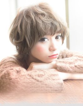 マッシュルームショートヘアーパーマ
