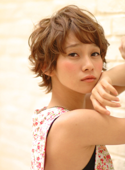 マッシュルームショートヘアーパーマ１