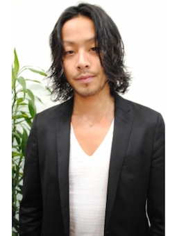 ミディアムロングヘアー１