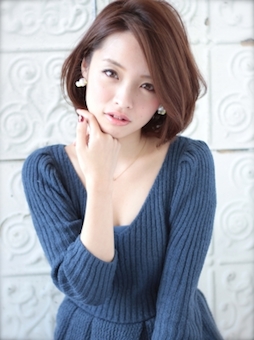 大人レディースの可愛いナチュラルボブ１