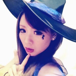 ハロウィンの魔女のメイク2020！かわいい簡単な魔女メイクの方…
