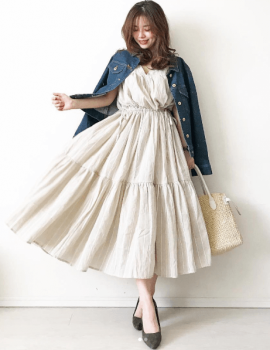 ティアードワンピース×デニムジャケット×パンプス