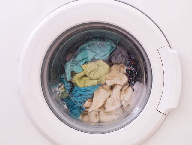 洗濯槽の黒カビを取る・予防する方法：洗濯した後はすぐに服を干す