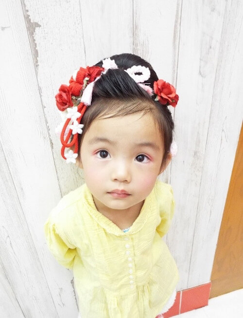 【3歳女の子】七五三で人気の髪型：クラシカルな日本髪スタイル